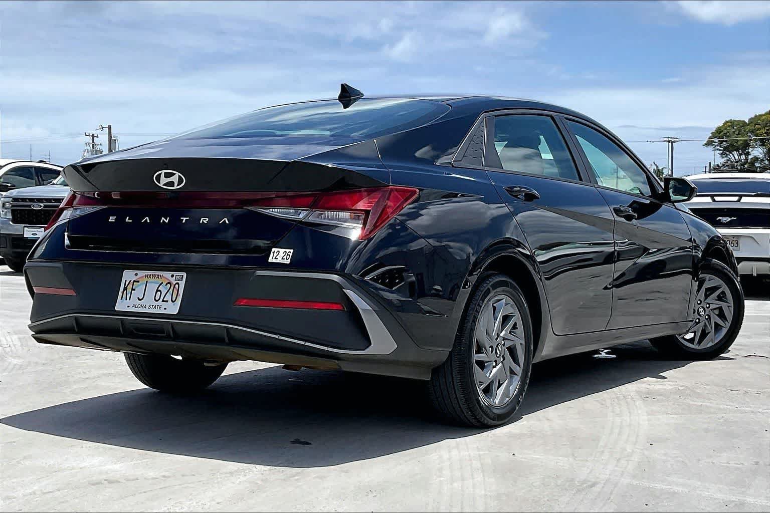 Used 2024 Hyundai Elantra SEL FWD image 22
