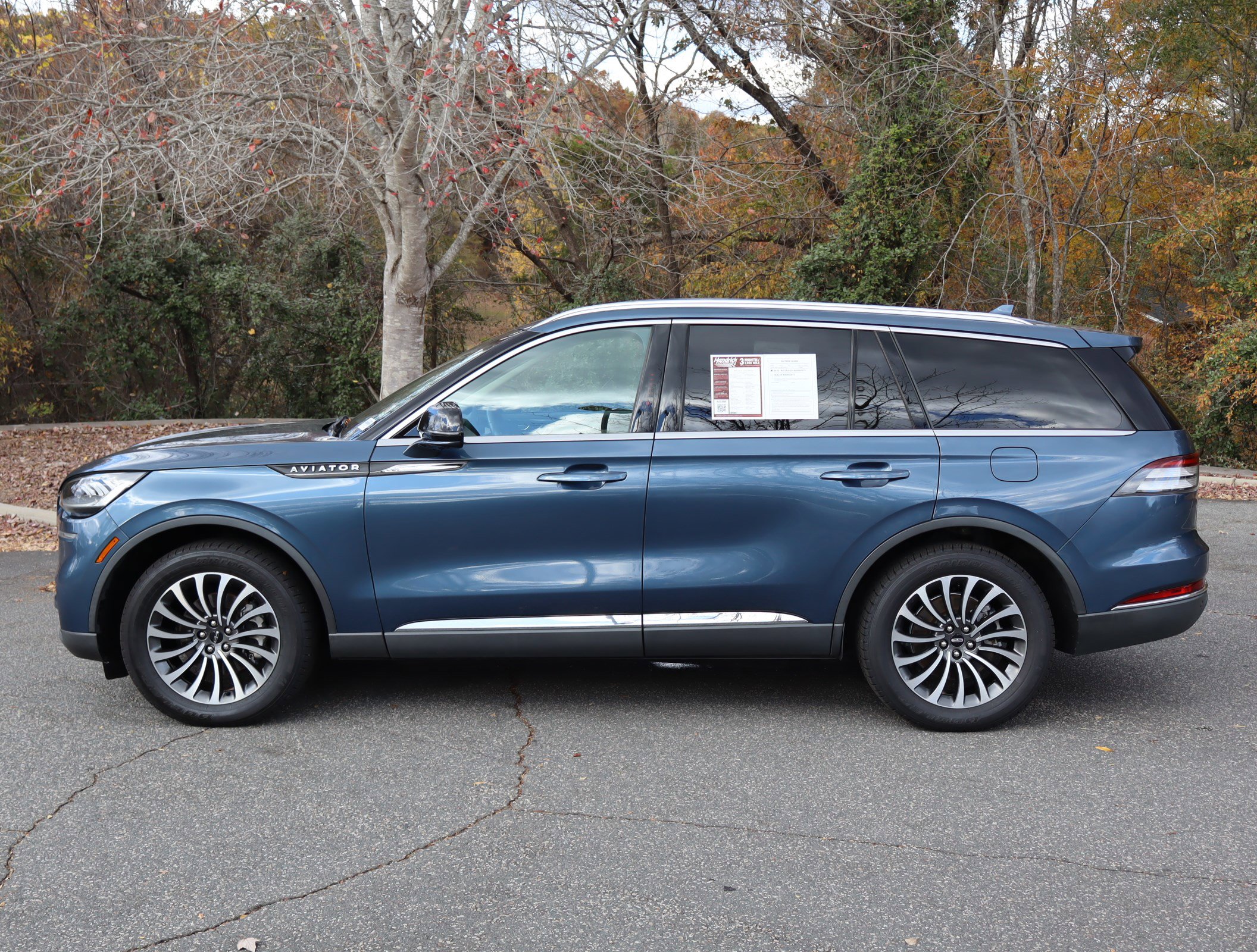 Used 2020 Lincoln Aviator Reserve image 6