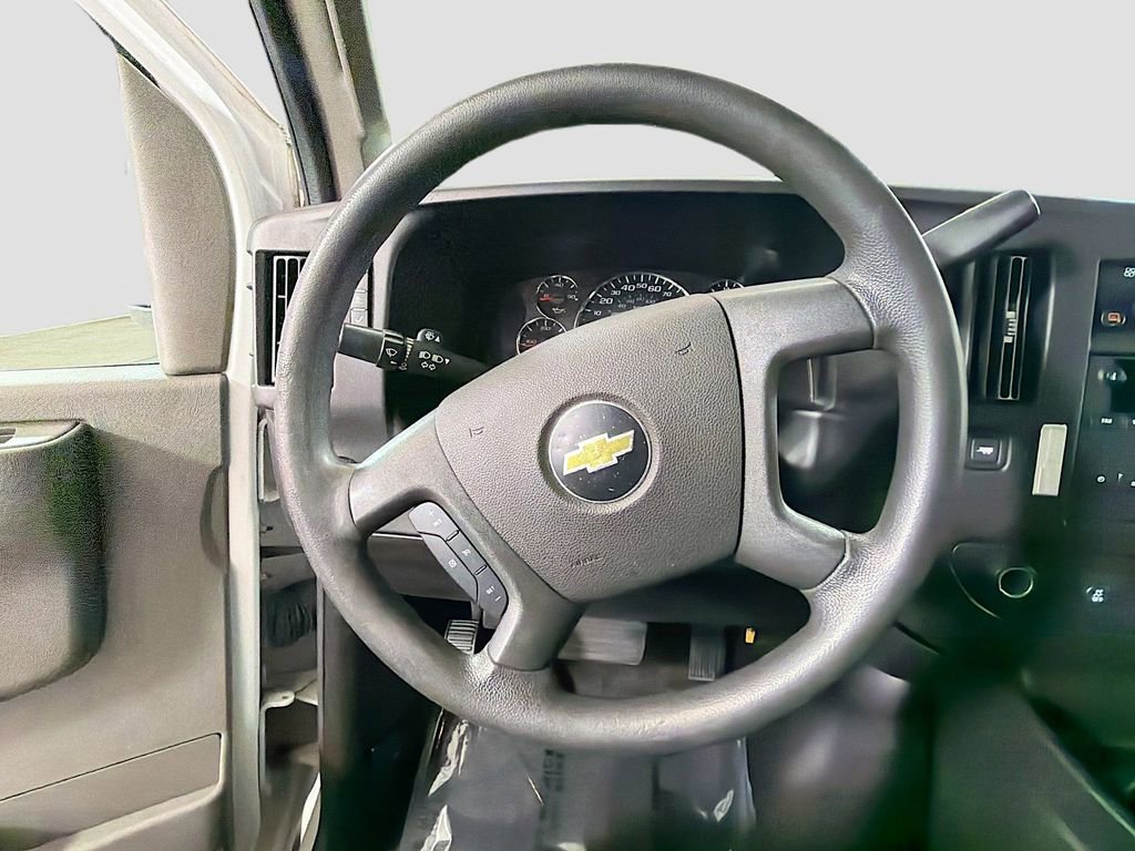 Used 2018 Chevrolet Express 3500 LT w/ LT Preferred Equipment Group RWD image 14