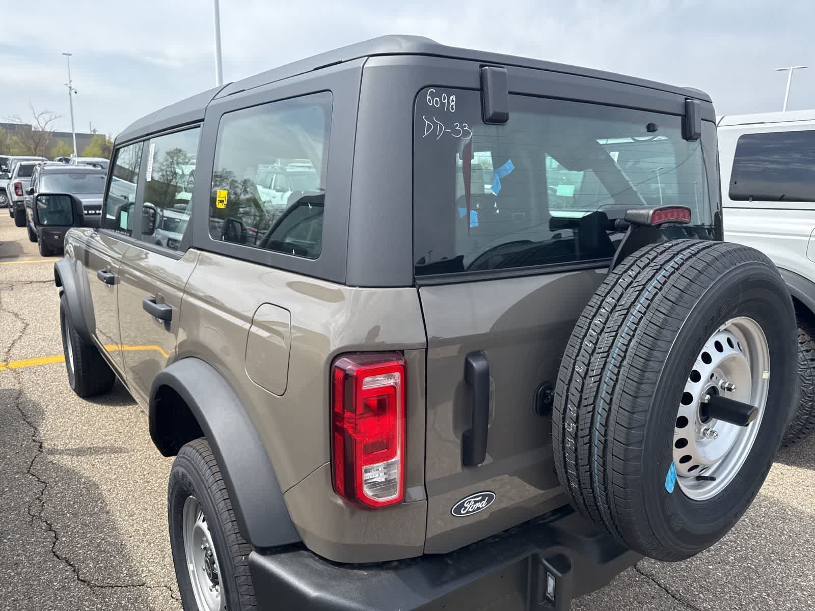 New 2026 Ford Bronco 4-Door AWD/4WD image 16
