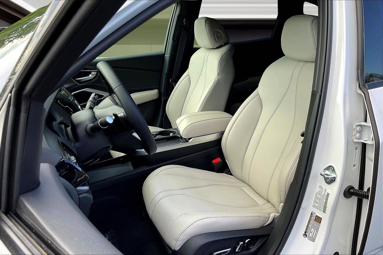 New 2025 Acura RDX SH-AWD image 9