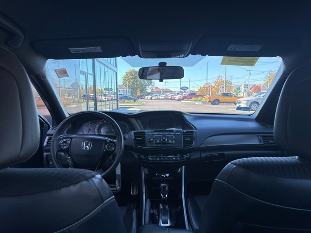 Used 2016 Honda Accord Sport image 11