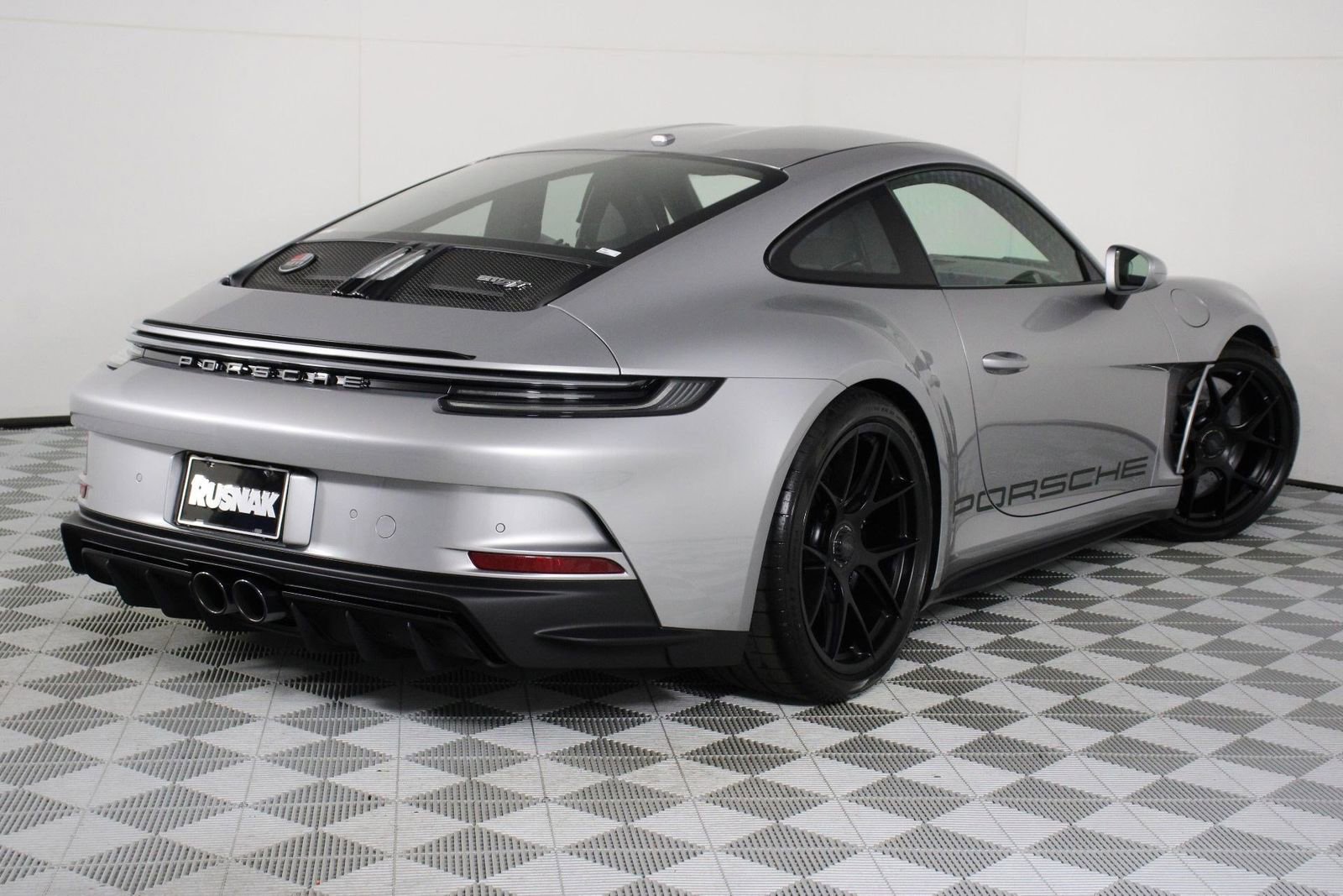 Certified 2024 Porsche 911 GT3 RS RWD image 7