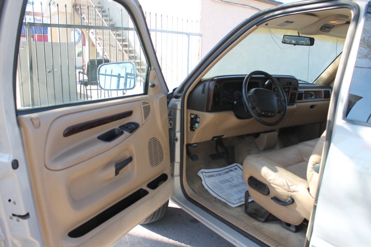 Used 1997 Dodge Ram 2500 Truck 2WD Club Cab image 12