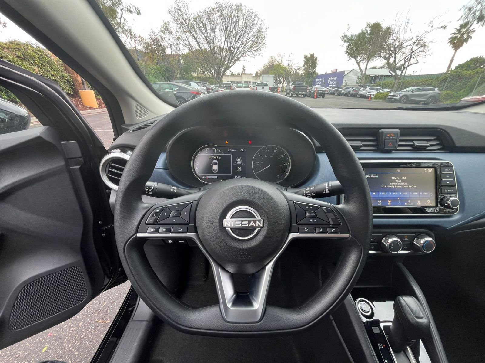 Used 2025 Nissan Versa SV image 32