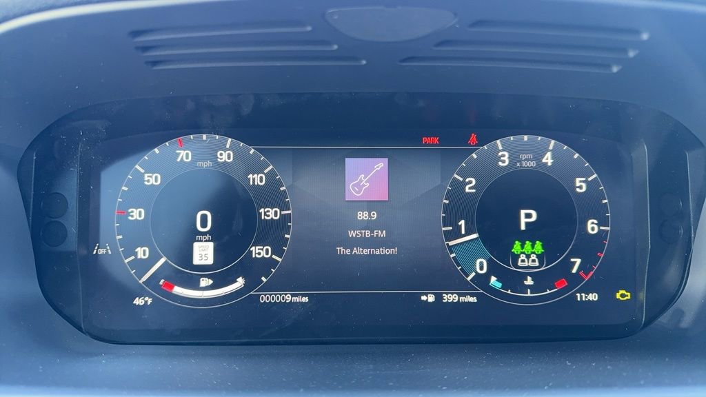 New 2024 Land Rover Discovery Dynamic SE image 13