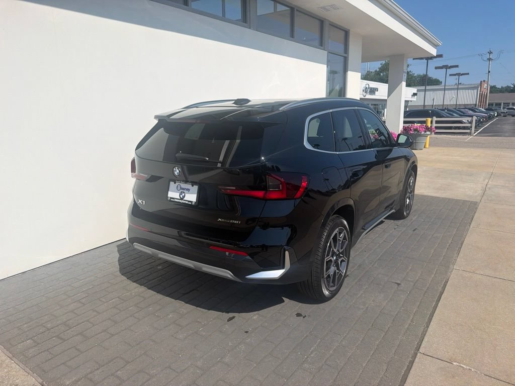 New 2026 BMW X1 xDrive28i w/ Convenience Package AWD/4WD image 5