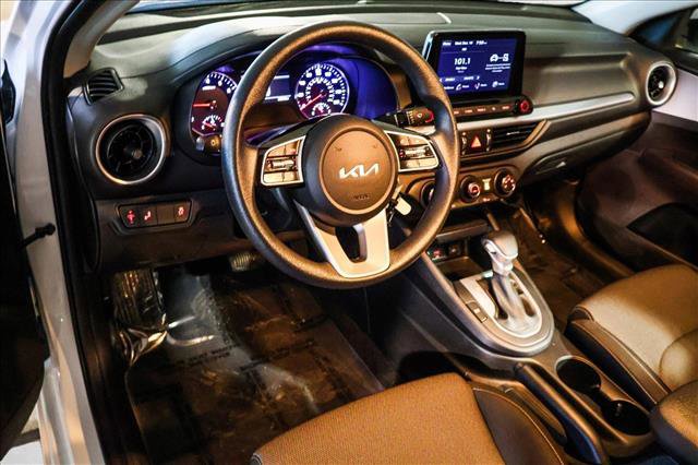 Used 2024 Kia Forte LXS w/ LXS Technology Package image 10