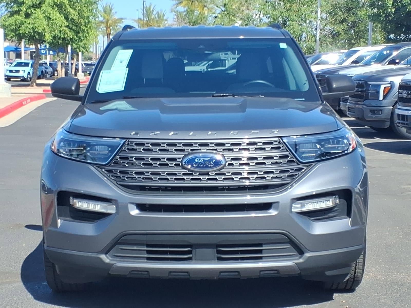 Used 2021 Ford Explorer XLT w/ Equipment Group 202A AWD/4WD image 2
