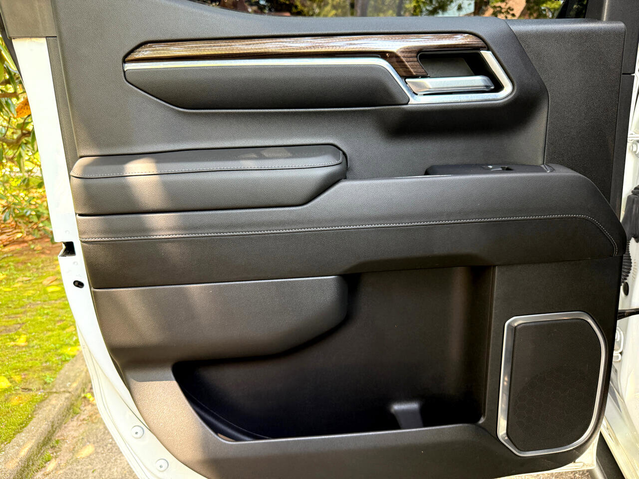 Used 2022 Chevrolet Silverado 1500 LT Trail Boss w/ LT Trail Boss Premium Package image 58