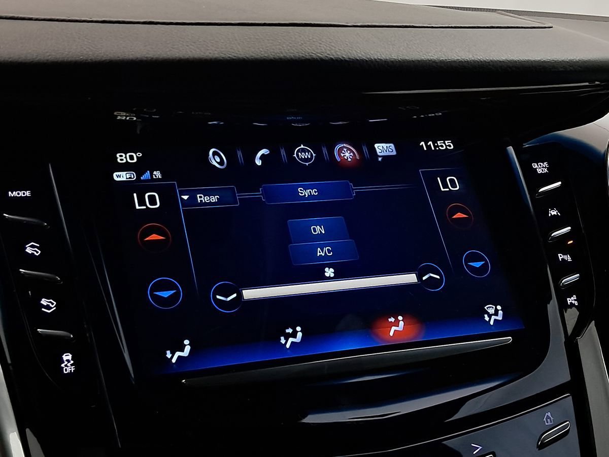 Used 2020 Cadillac Escalade ESV Luxury AWD/4WD image 23