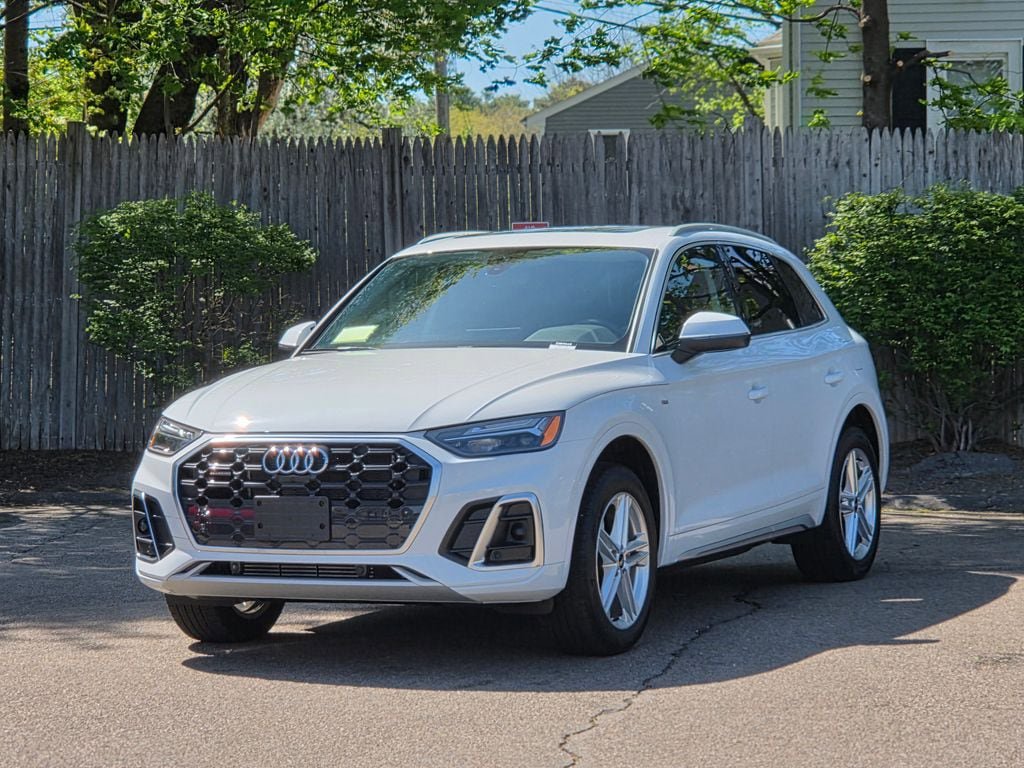 Used 2025 Audi Q5 e Premium Plus w/ Premium Plus Package AWD/4WD image 2