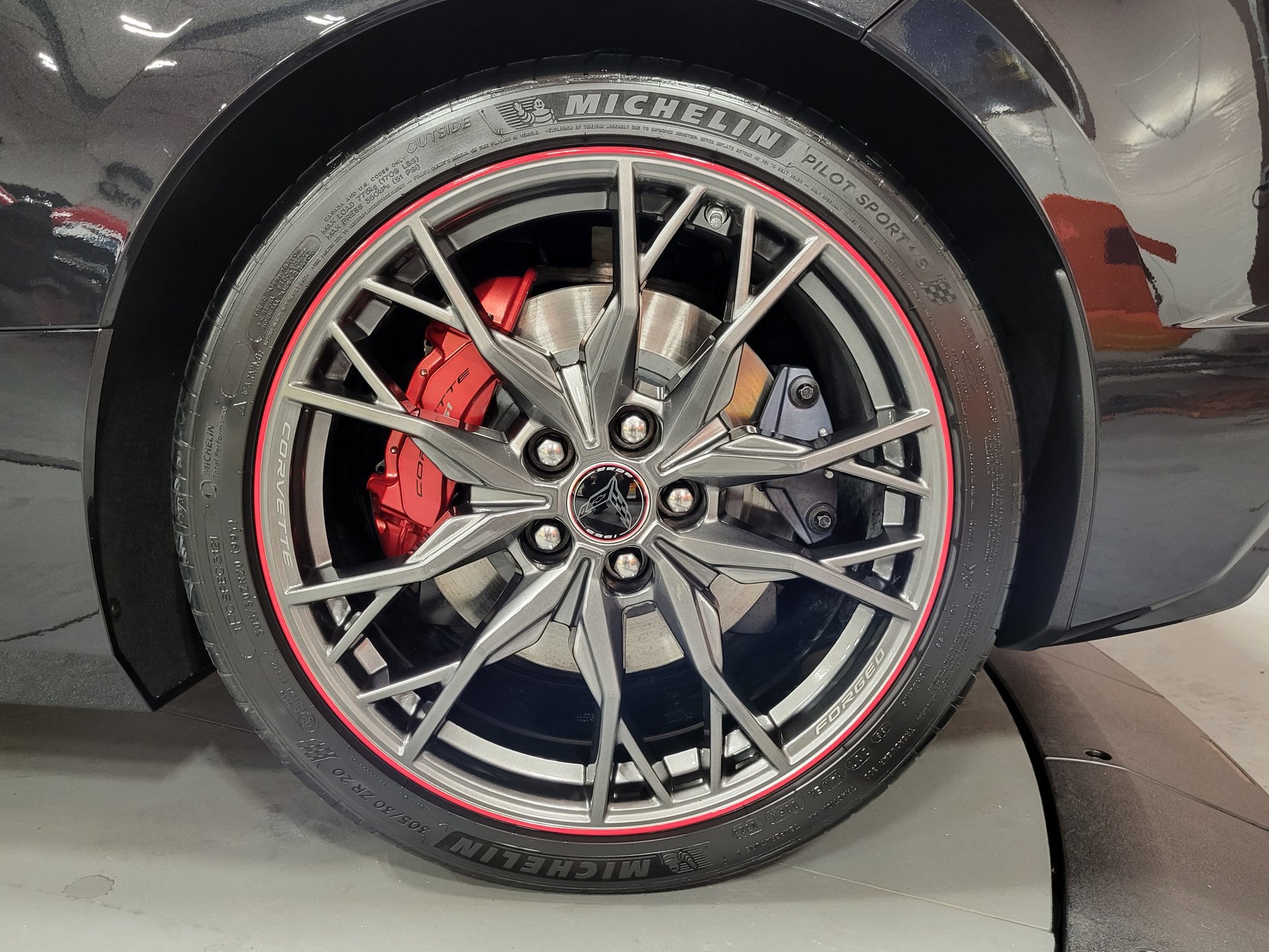 Used 2023 Chevrolet Corvette Stingray Premium Conv w/ Z51 Performance Package image 10