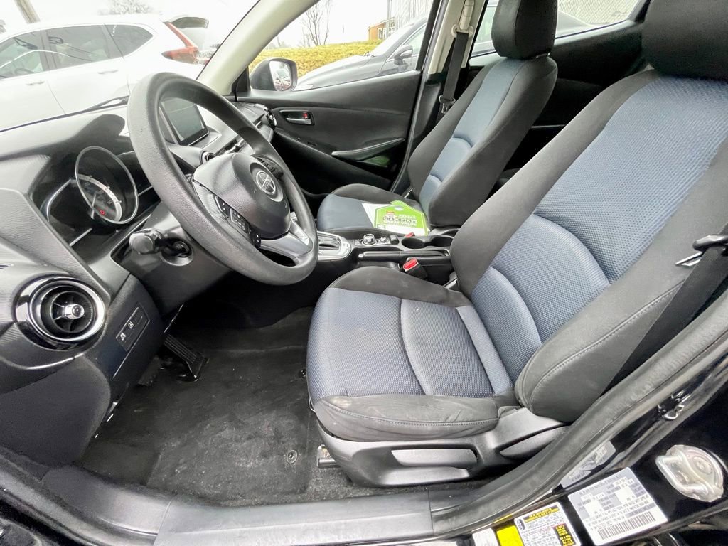 Used 2016 Scion iA FWD image 9