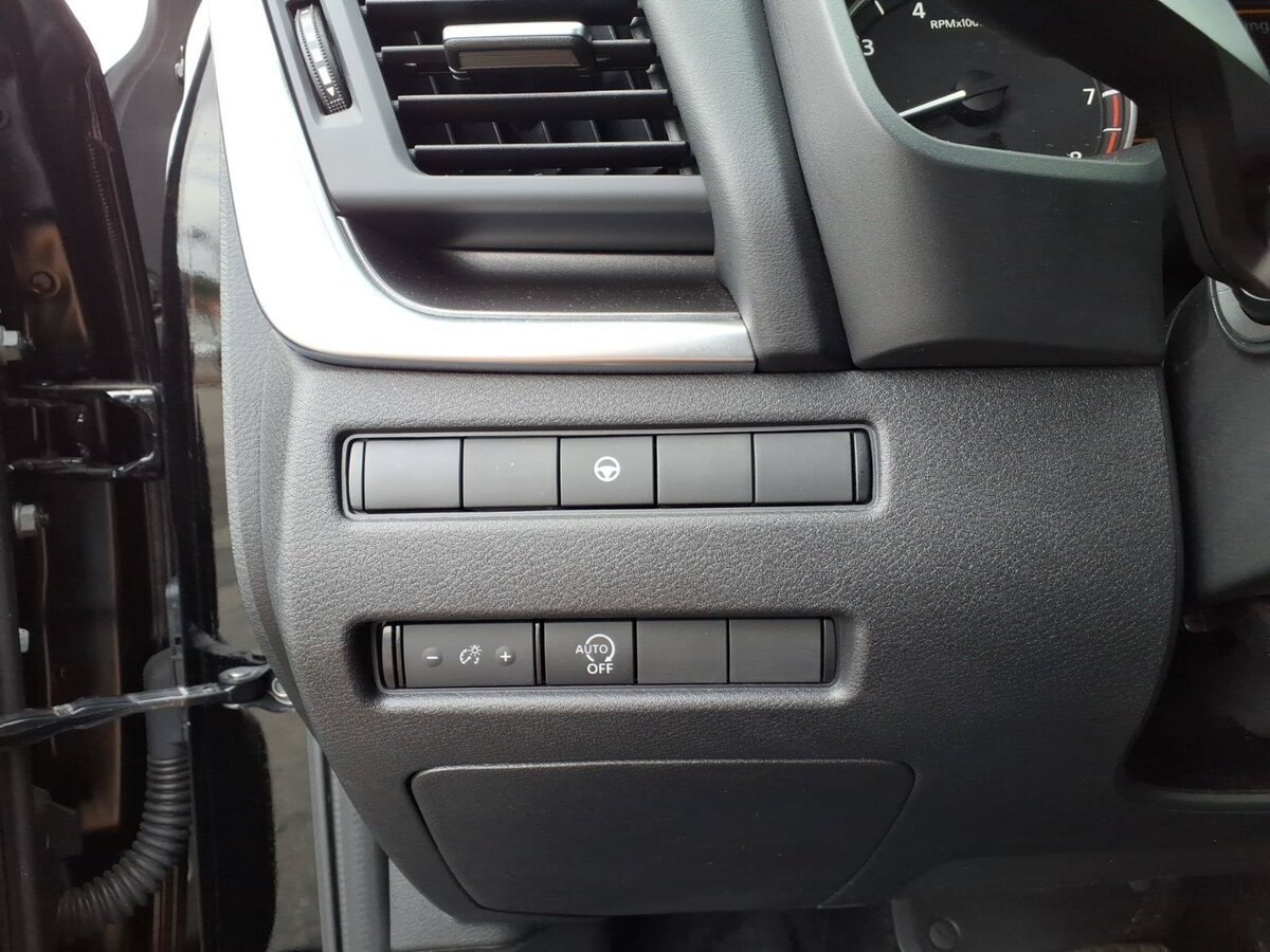 Used 2023 Nissan Rogue SV AWD/4WD image 15