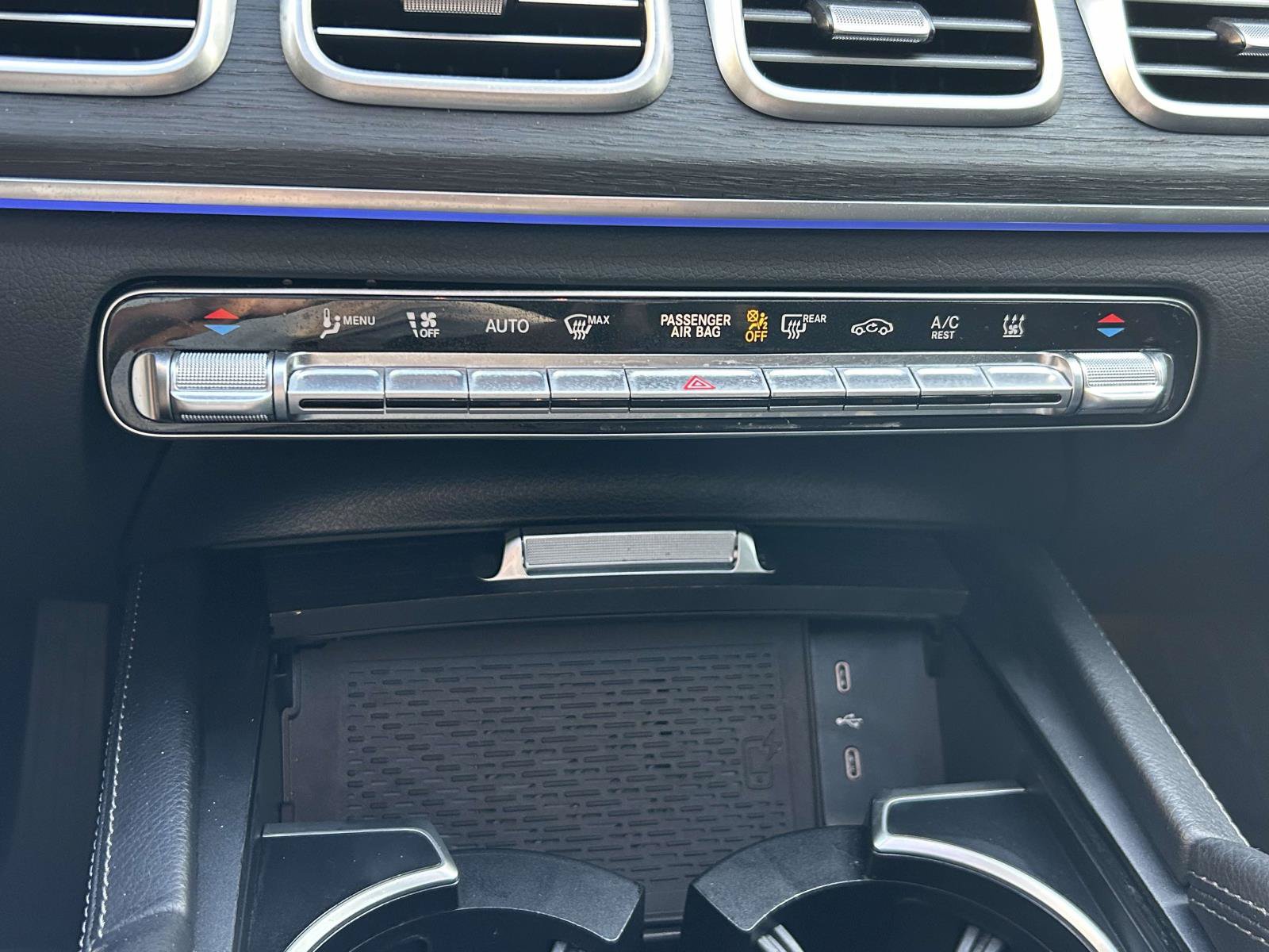 Certified 2025 Mercedes-Benz GLE 450e 4MATIC image 33