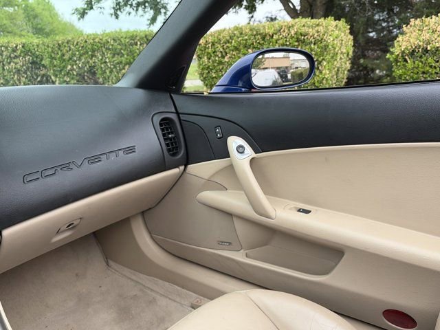 Used 2005 Chevrolet Corvette Convertible w/ Preferred Equipment Group image 28