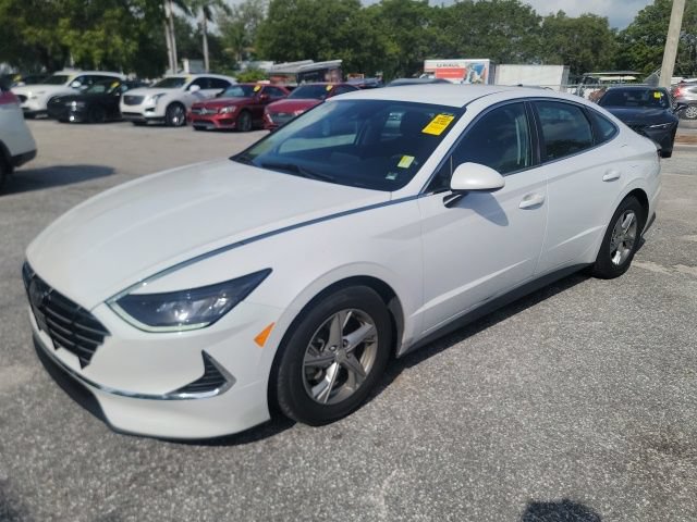 Certified 2021 Hyundai Sonata SE w/ Cargo Package FWD image 2