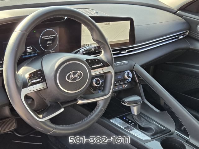 Used 2023 Hyundai Elantra Limited w/ Winter Weather Package FWD image 9