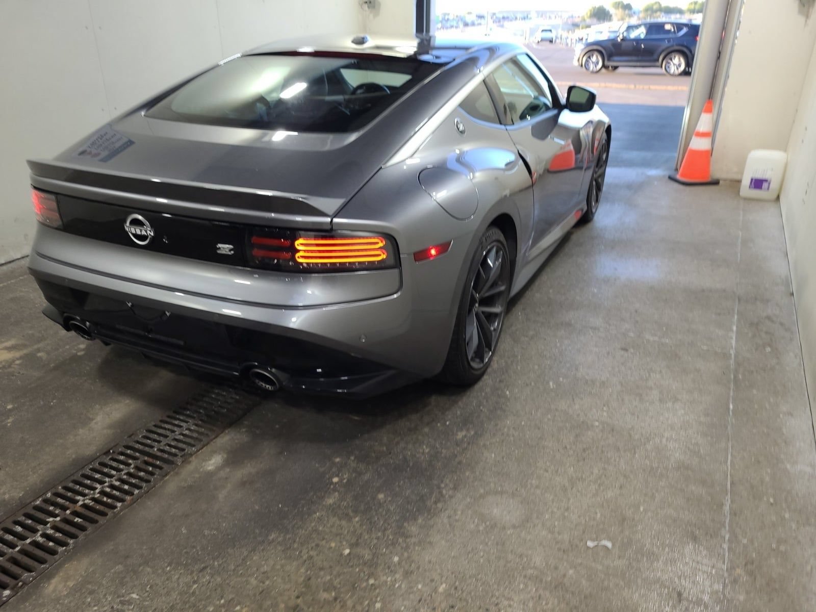 Used 2025 Nissan Z Performance w/ Floor Mat Package RWD image 2