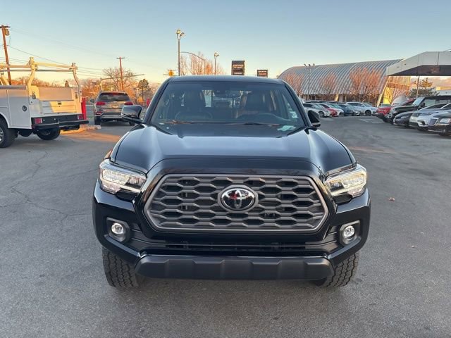 Used 2020 Toyota Tacoma TRD Off-Road video 2
