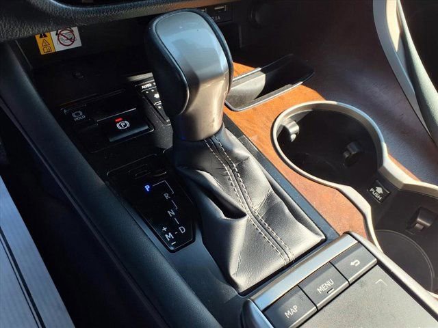 Used 2022 Lexus RX 350L Premium image 19