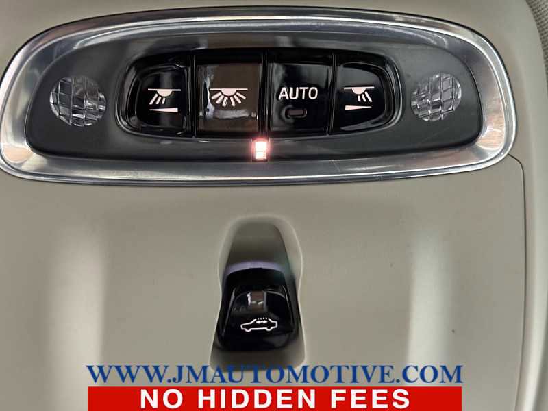 Used 2021 Volvo XC90 T6 Momentum image 37