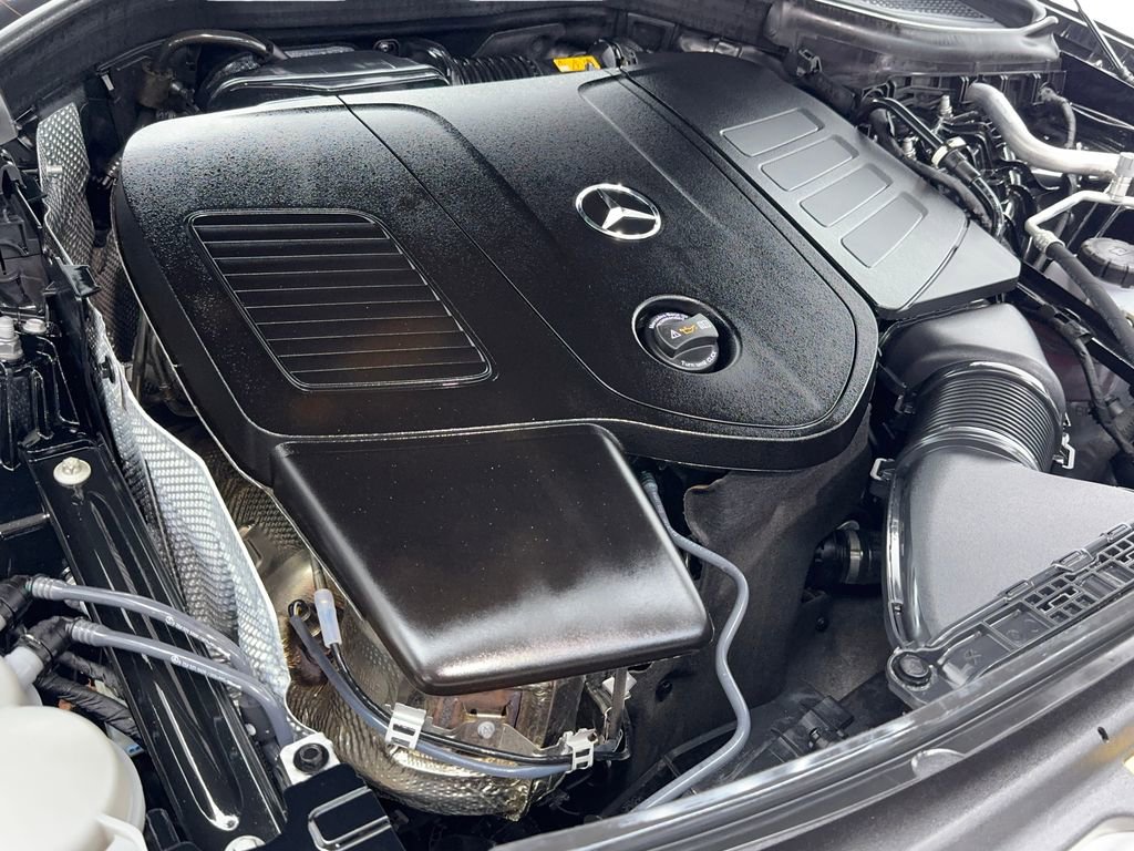 Used 2024 Mercedes-Benz GLC 300 4MATIC image 59