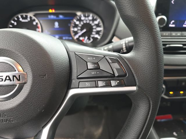 Used 2022 Nissan Altima 2.5 SV FWD image 16