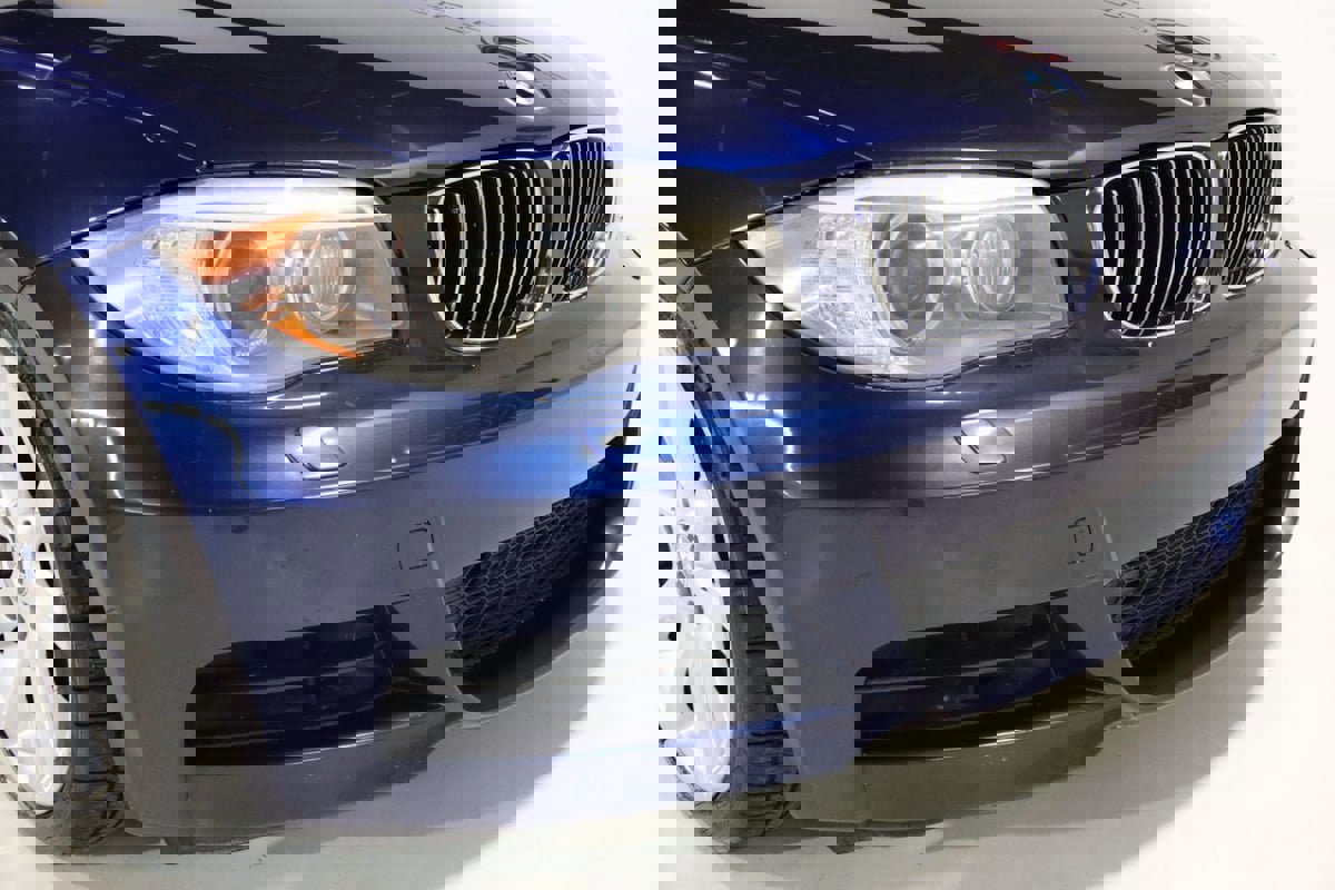 Used 2012 BMW 135i Convertible image 25