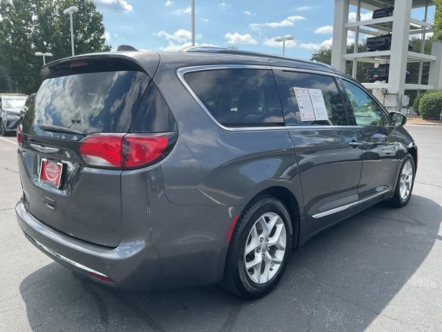 Used 2019 Chrysler Pacifica Touring-L Plus w/ Tire & Wheel Group FWD image 8