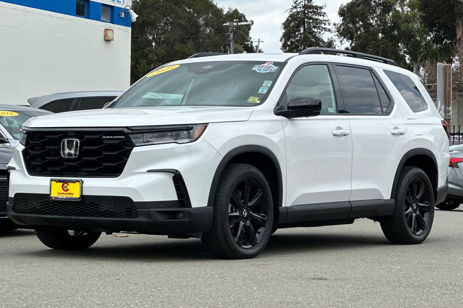 Used 2025 Honda Pilot Black Edition image 9