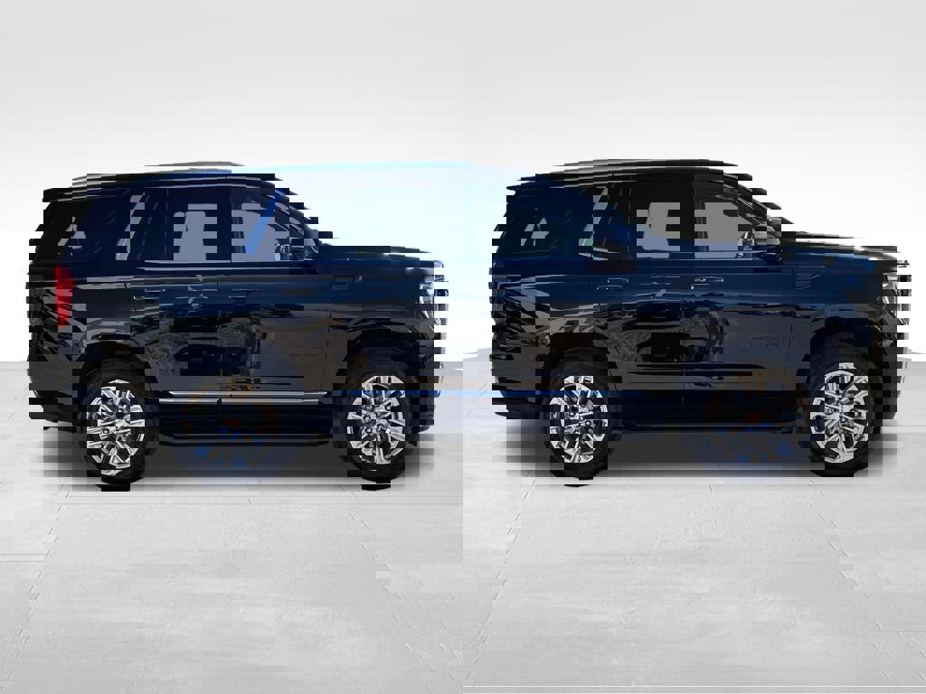 Used 2023 GMC Yukon SLT w/ SLT Luxury Package image 7