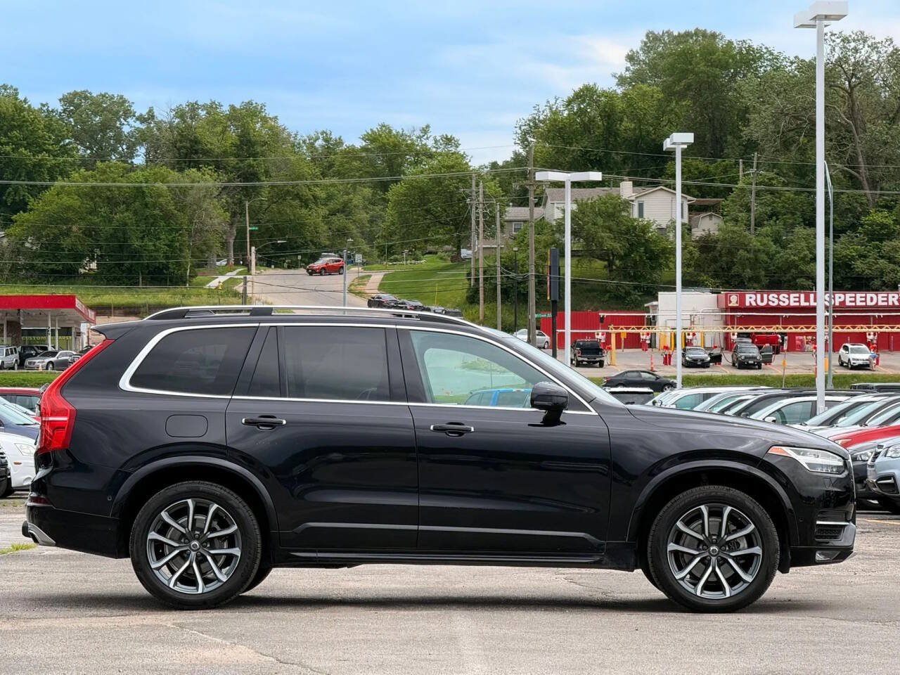 Used 2018 Volvo XC90 T6 Momentum w/ Convenience Package AWD/4WD image 6
