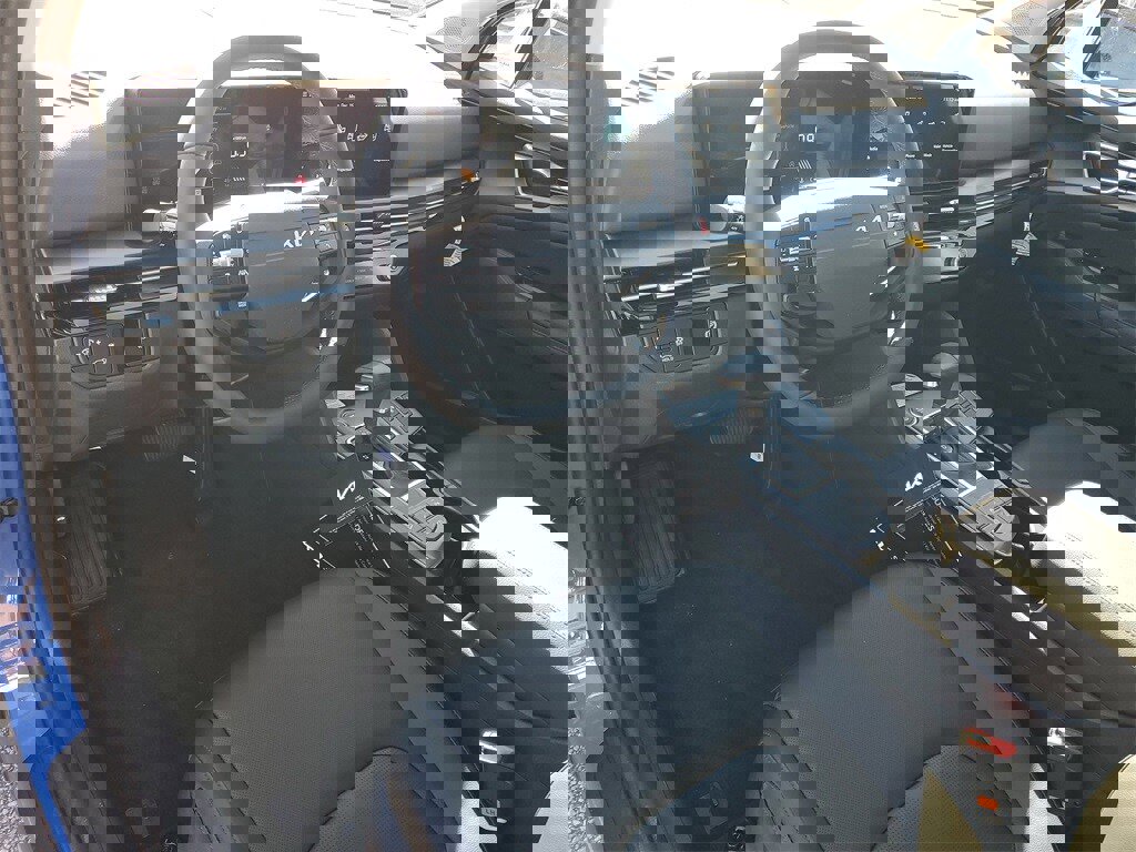 New 2026 Kia Sportage EX image 6