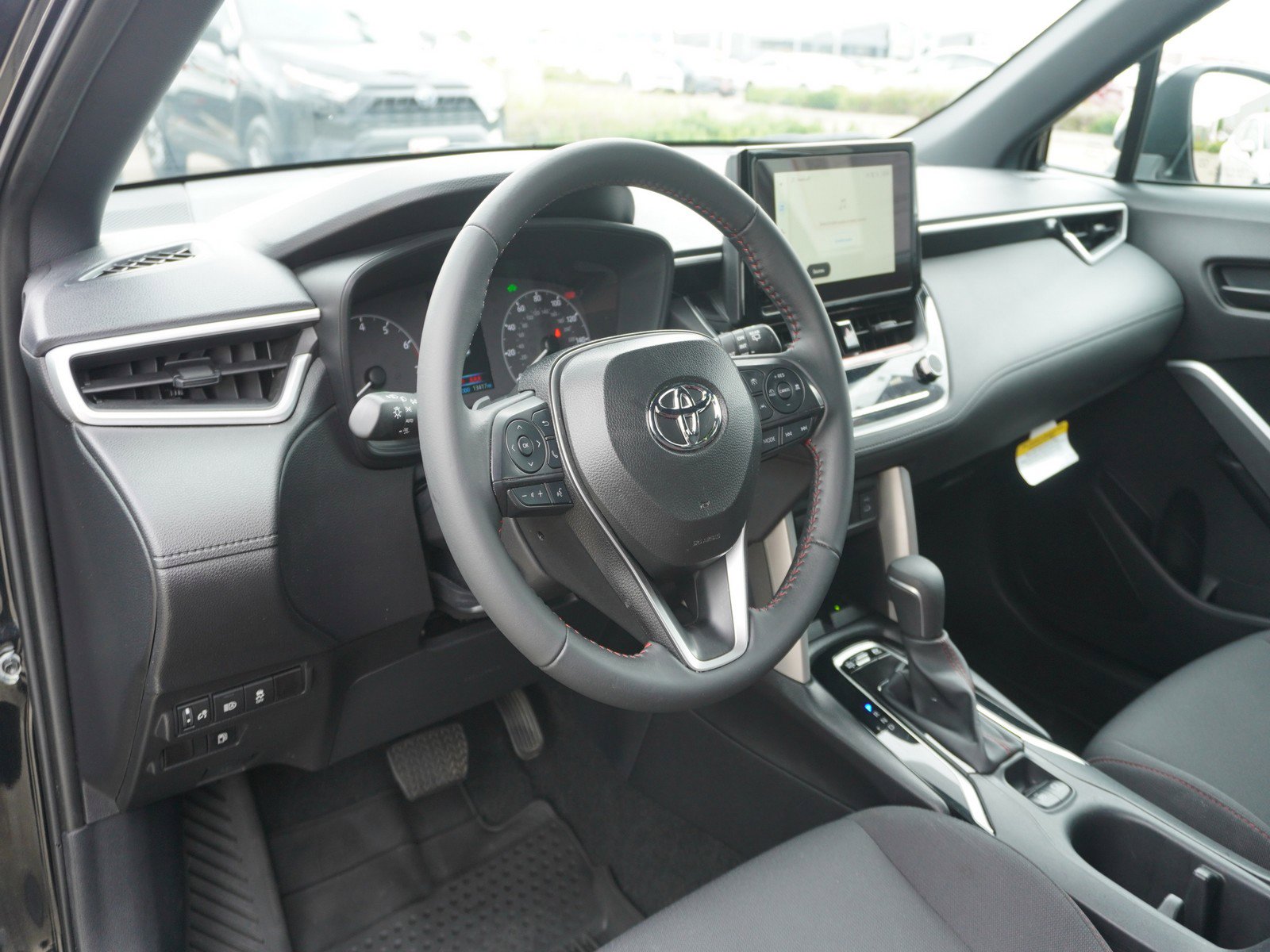 Used 2025 Toyota Corolla Cross AWD Hybrid image 19