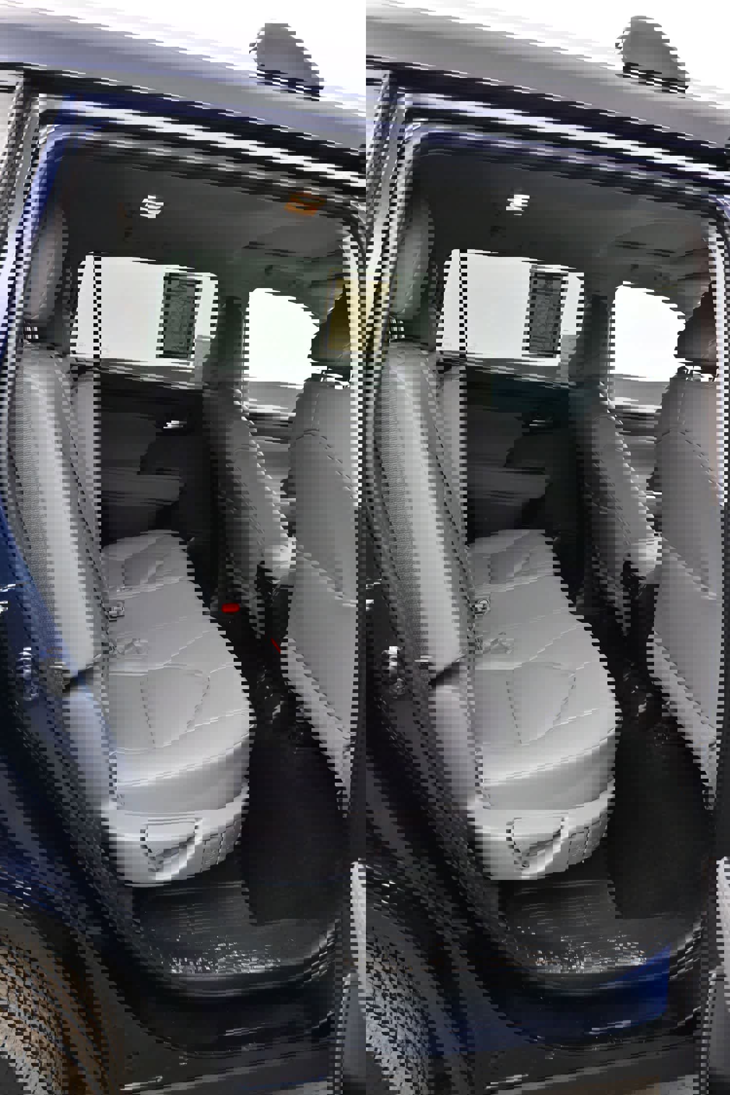 Used 2024 Toyota Highlander XLE image 12