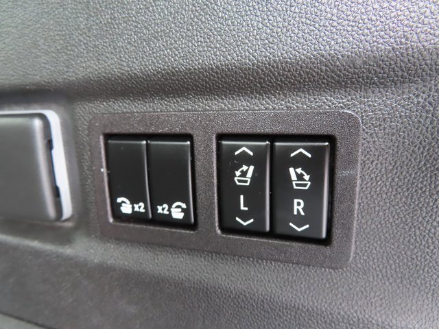 Certified 2023 GMC Yukon XL AT4 w/ AT4 Premium Plus Package image 38