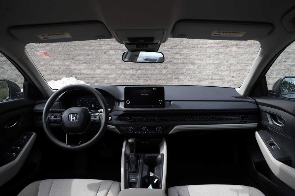 Used 2025 Honda Accord LX image 25