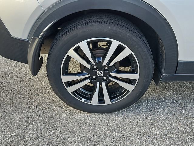 Used 2019 Nissan Kicks SR FWD image 5