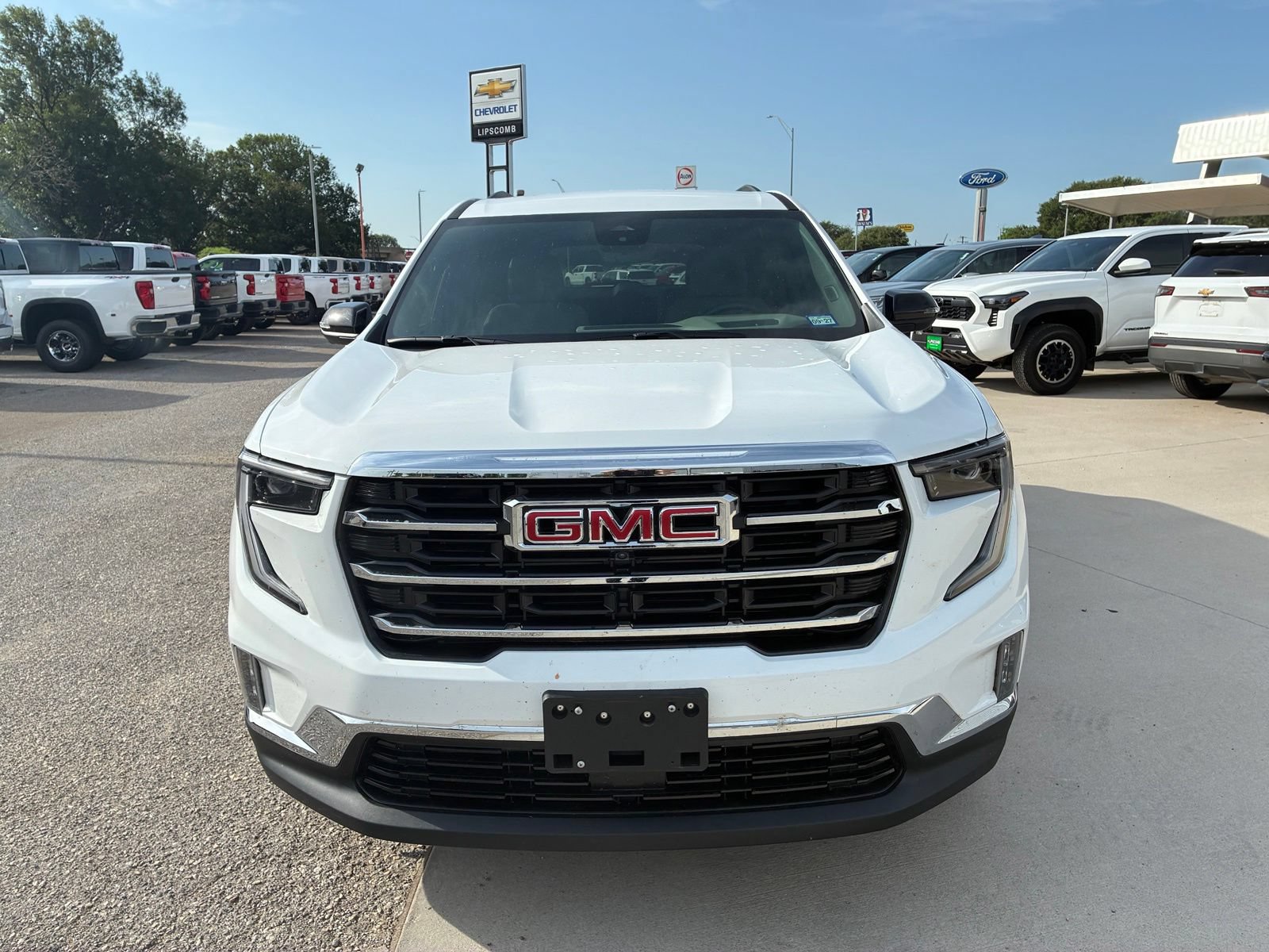 Used 2026 GMC Acadia Elevation w/ Elevation Premium Package FWD image 15