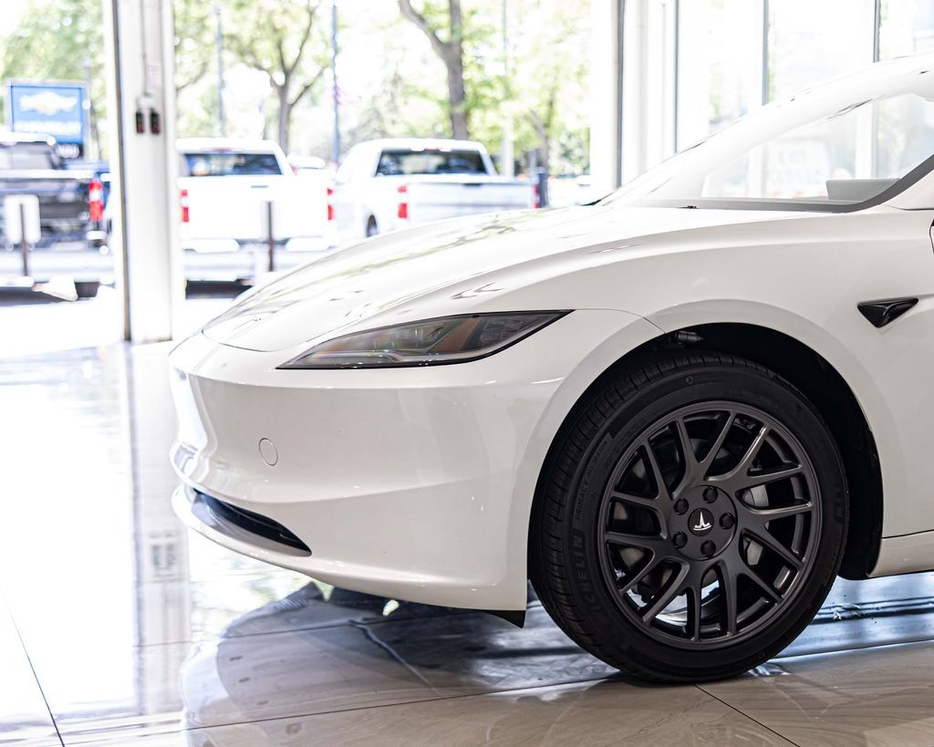 Used 2026 Tesla Model 3 RWD image 4