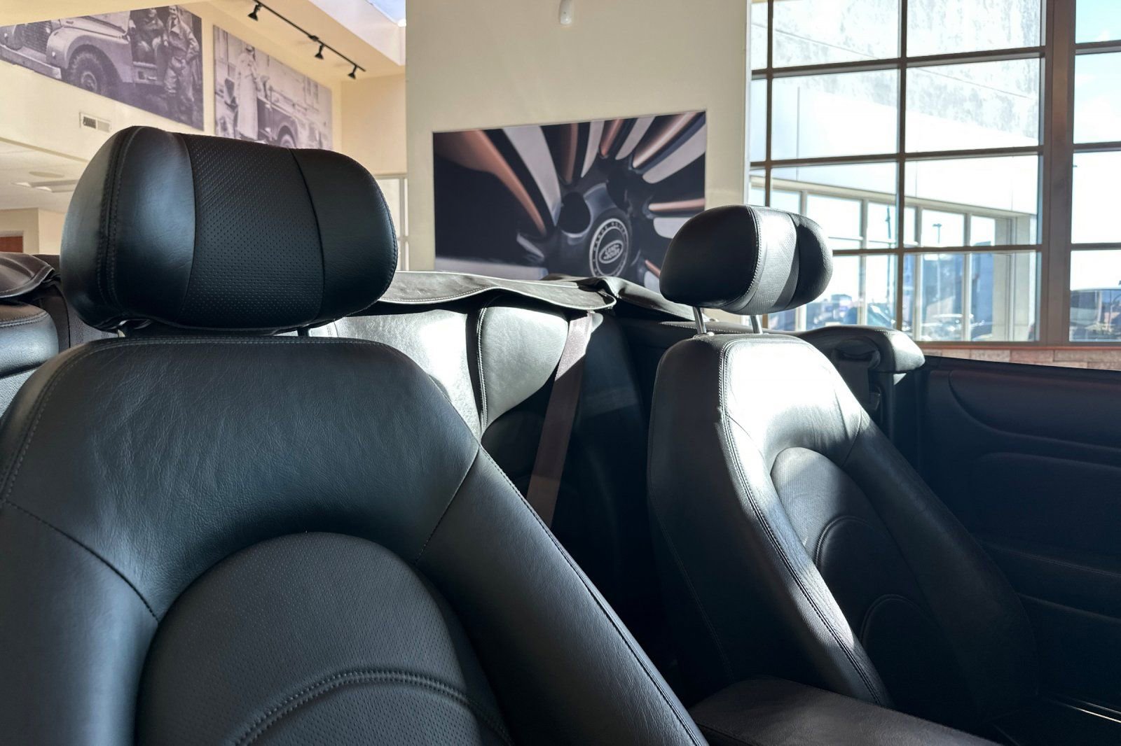 Used 2002 Jaguar XK8 Convertible RWD image 31
