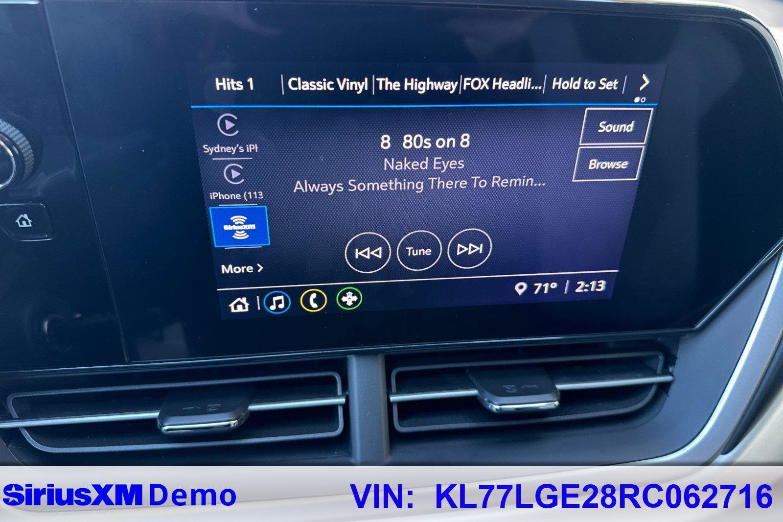 Used 2024 Chevrolet Trax RS w/ Sunroof Package image 37