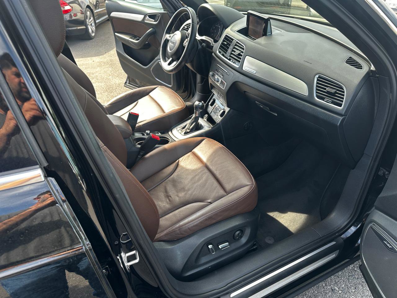 Used 2018 Audi Q3 2.0T Premium Plus w/ Premium Plus Package AWD/4WD image 22