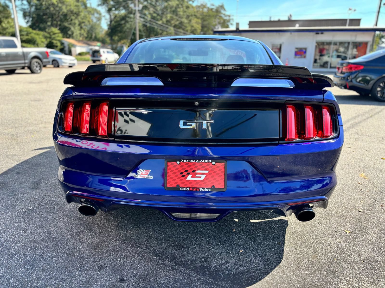 Used 2015 Ford Mustang GT RWD image 4