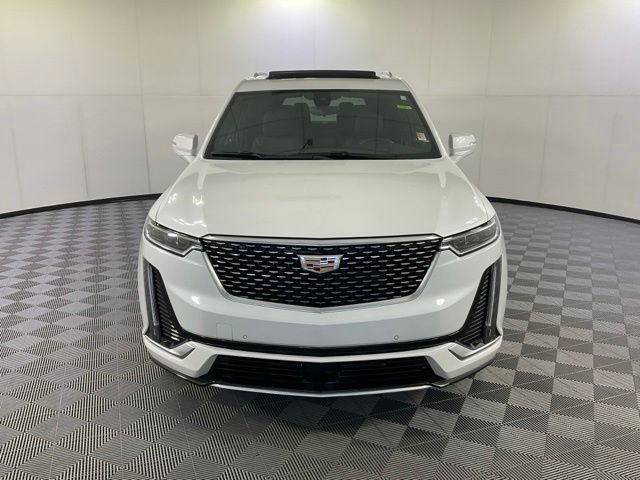 Used 2025 Cadillac XT6 Premium Luxury w/ Platinum Package AWD/4WD image 2