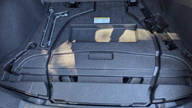 Used 2017 Toyota Prius Two w/ Prius Two Safety Plus Package FWD image 14