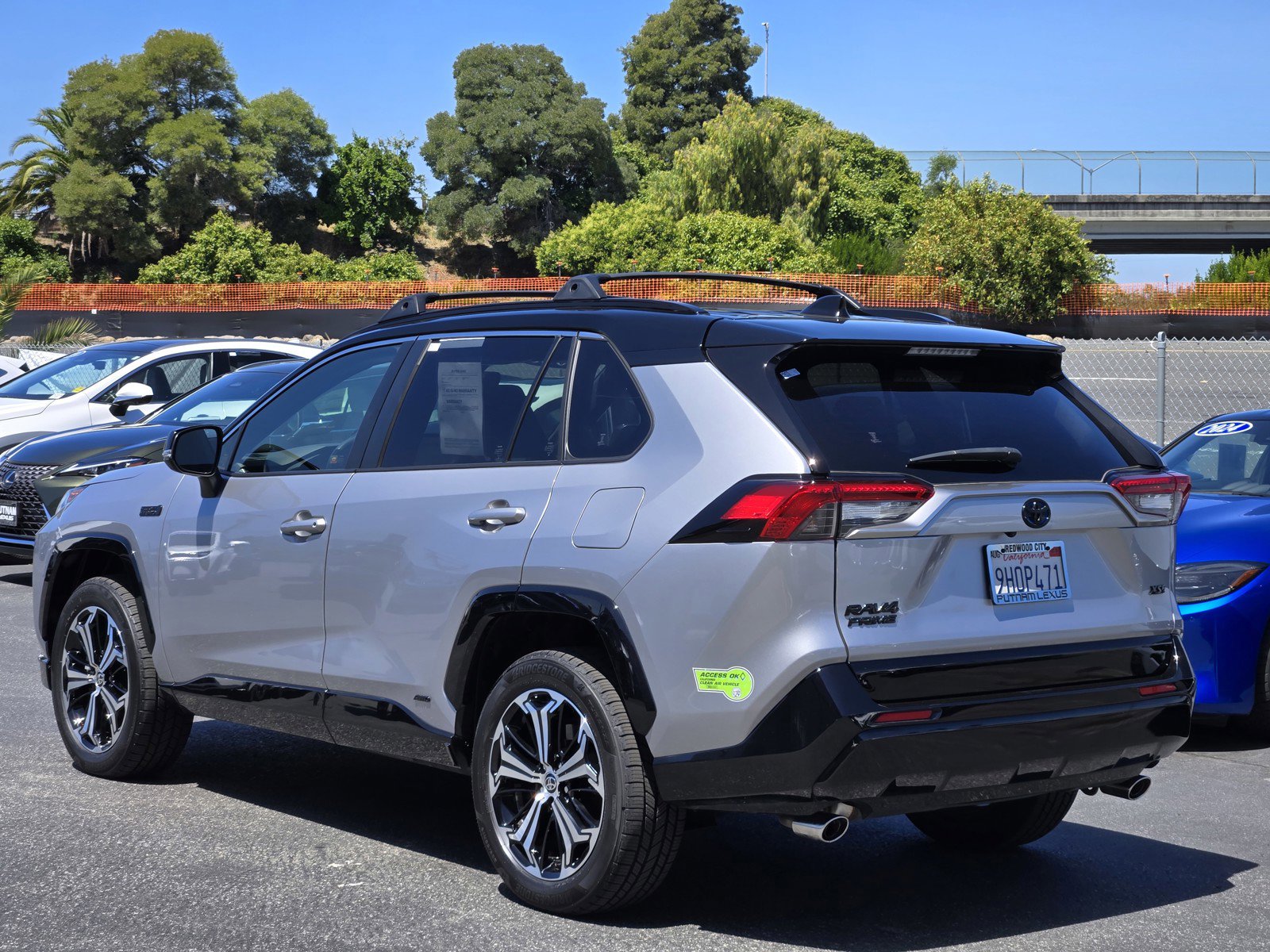 Used 2023 Toyota RAV4 XSE w/ Weather Package AWD/4WD image 6