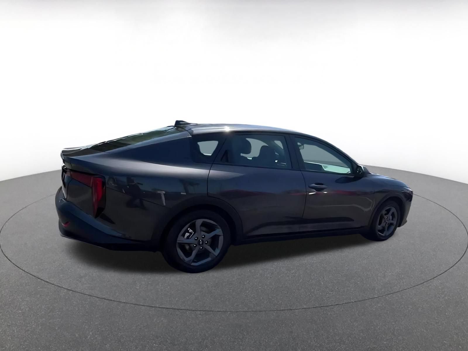 Used 2025 Kia K4 FWD image 14